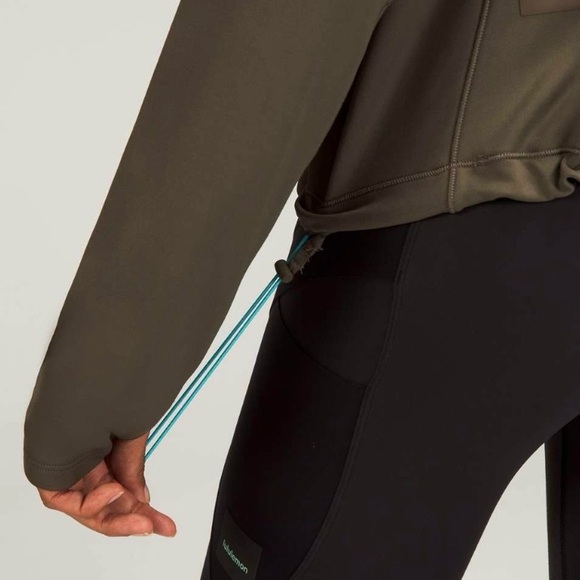 Lululemon Tech Fleece Hiking 1/4 Zip Pullover - Picture 4 of 16